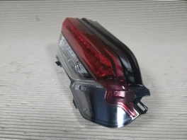 Фонарь в крышку багажника Toyota RAV4 50 XA50 2018- левый OEM 81561-0R020 артикул 385200-7704 главный вид