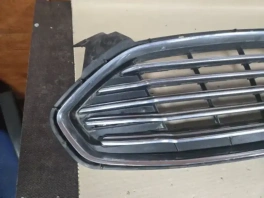 Решетка радиатора Ford Mondeo 2012-2019 (CD391) OEM DS7G-8200-AB в наличии на складе в Санкт-Петербурге