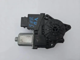Мотор стеклоподъемника Kia Sorento Prime передний левый OEM 82450-C5100