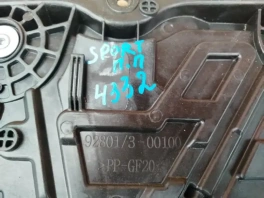 Передняя правая дверная карта Kia Sportage QL 2015-2021 OEM 82481-D9010 общий вид