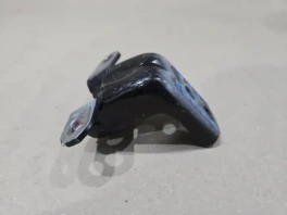 Петля двери нижняя правая Nissan X-Trail T32 OEM 82630-3P000 вид спереди