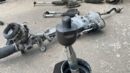 Рулевая тяга Toyota Camry 70 XV70 2017-2023 OEM 45503-06040 — деталь на белом фоне