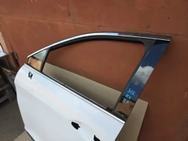 Передняя левая дверь Lexus RX 4 (OEM 67002-48160) спереди слева – снята с авторазбора