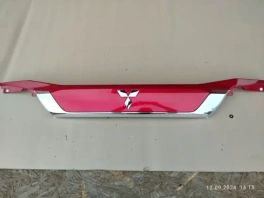 Накладка двери багажника mitsubishi outlander 3 gf 2015-2022 задн. 